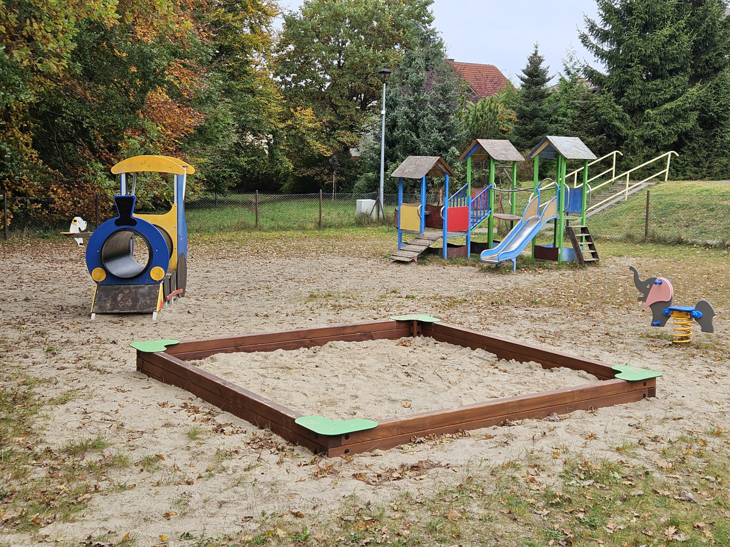 Zdjęcie do projektu Modernizacja placów zabaw na terenie osiedla Rokosowo